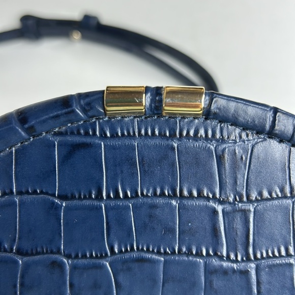Sézane Nicole Circle Croc Embossed Leather Bag - Picture 5 of 12